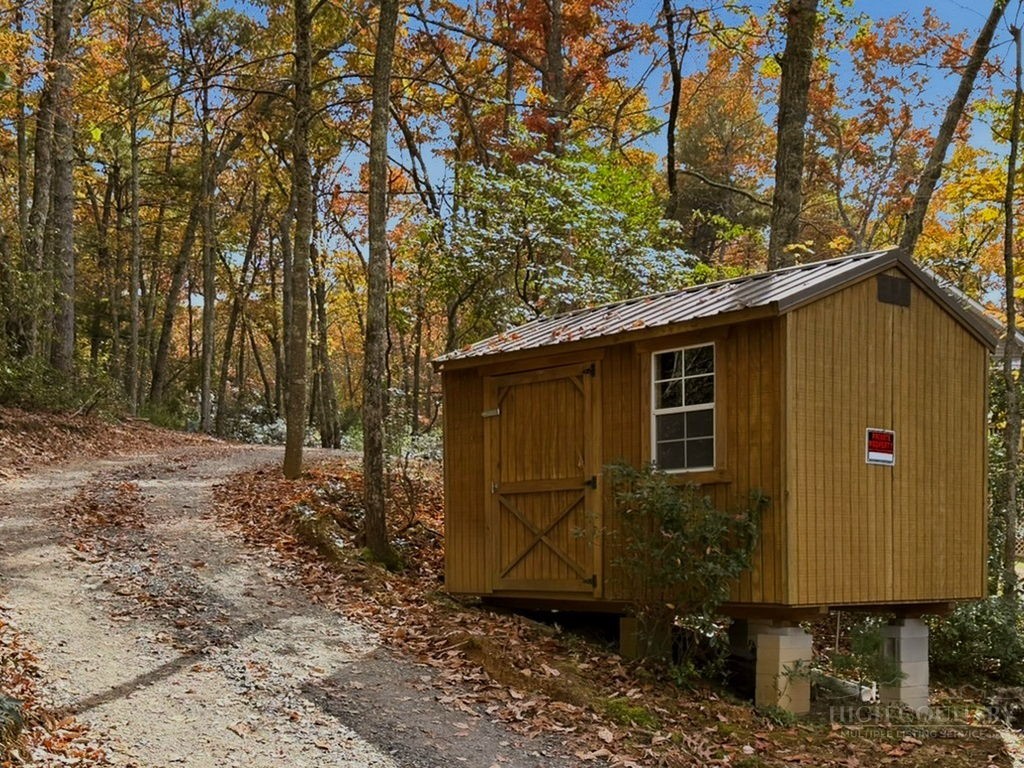 210 Eagles Nest Trail Property Photo 34