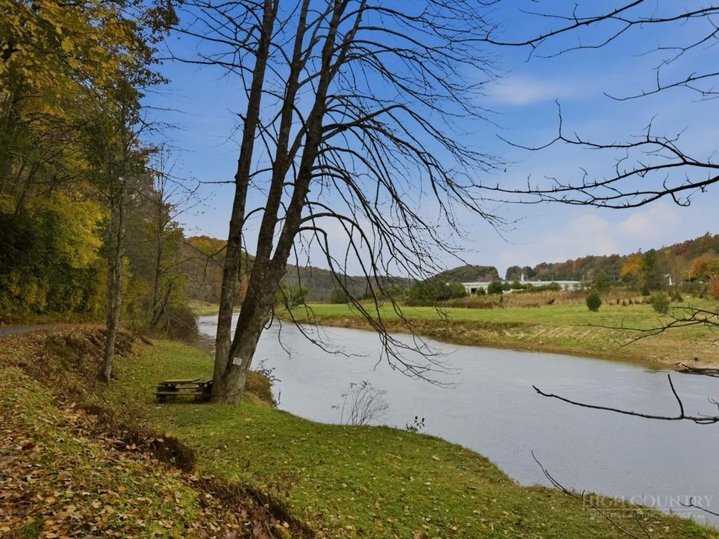 210 Eagles Nest Trail Property Photo 40