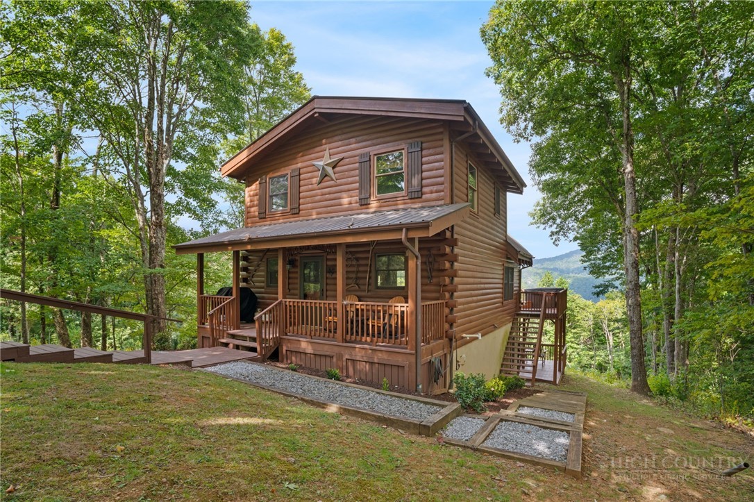 155 Spice Apple Drive Property Photo 1
