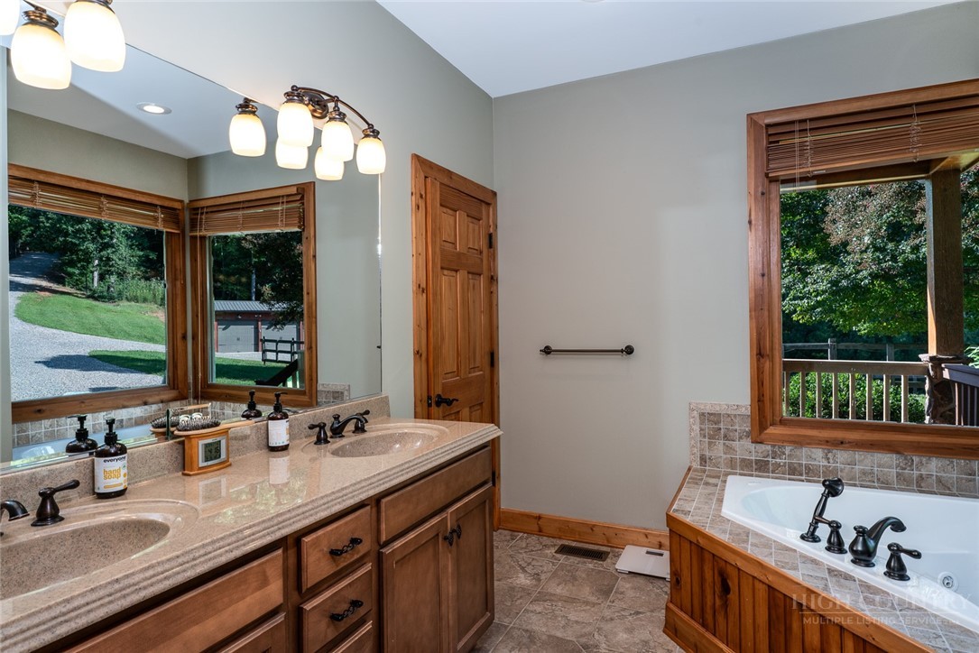 408 Broomtail Lane Property Photo 20