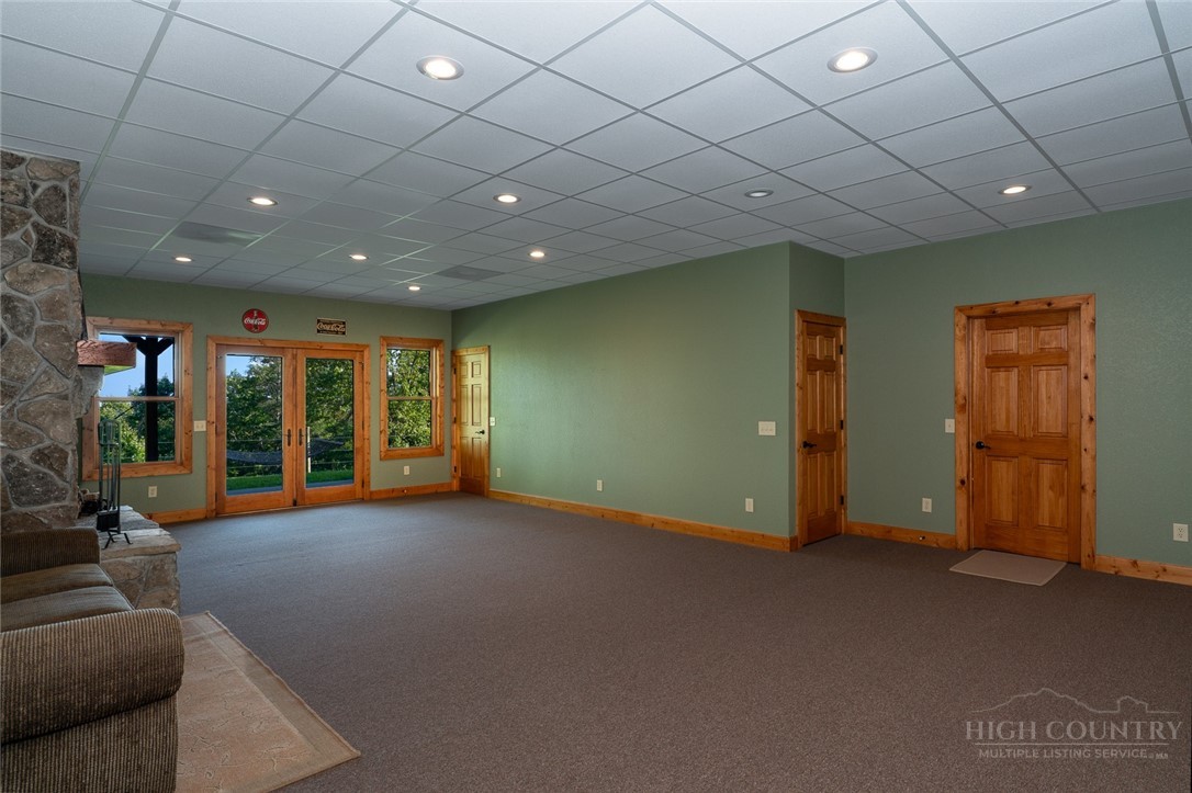 408 Broomtail Lane Property Photo 31