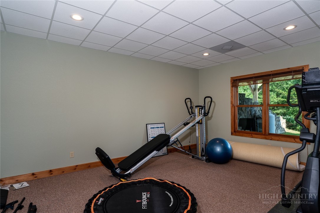 408 Broomtail Lane Property Photo 32