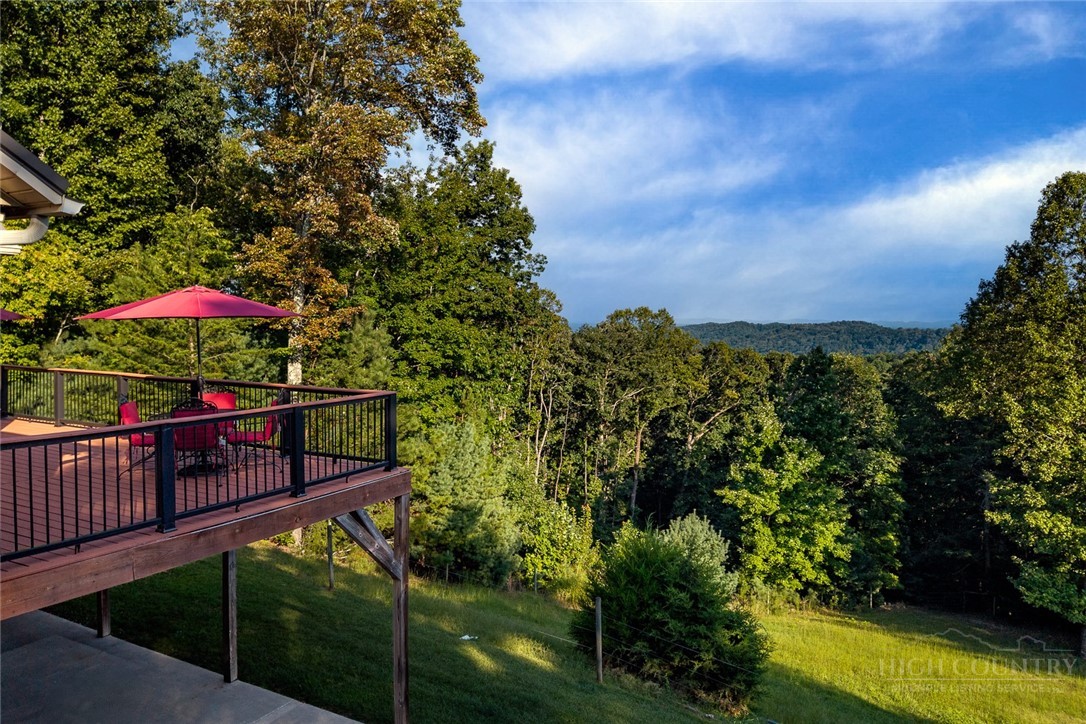 408 Broomtail Lane Property Photo 38
