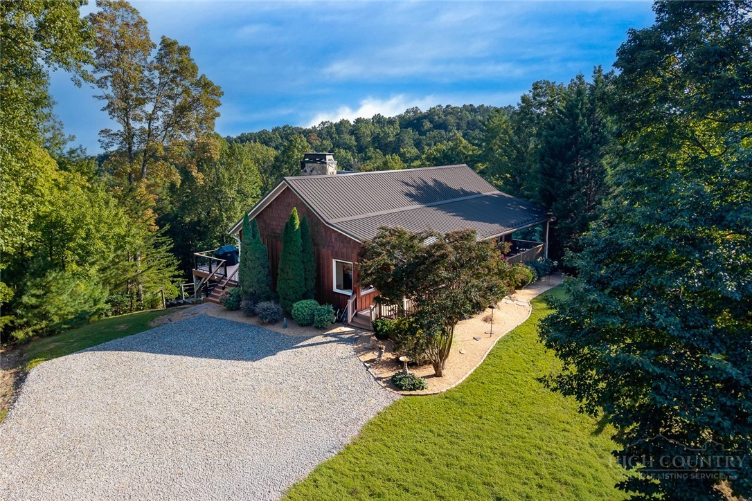 408 Broomtail Lane Property Photo 47