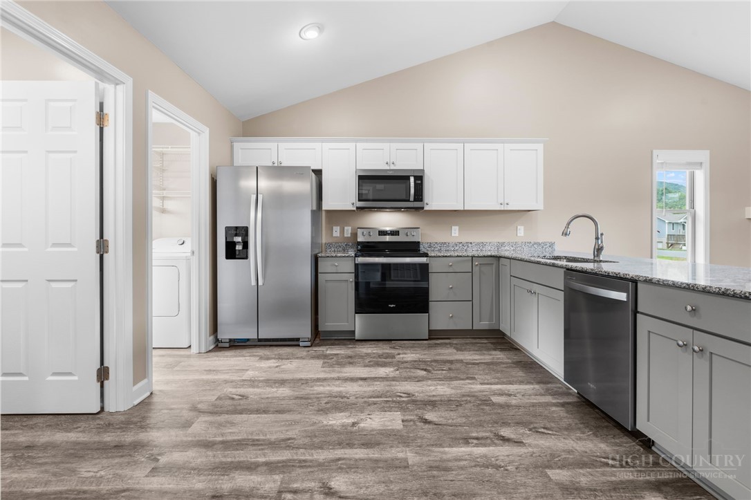 110 Miller Meadow Lane 44 Property Photo 10