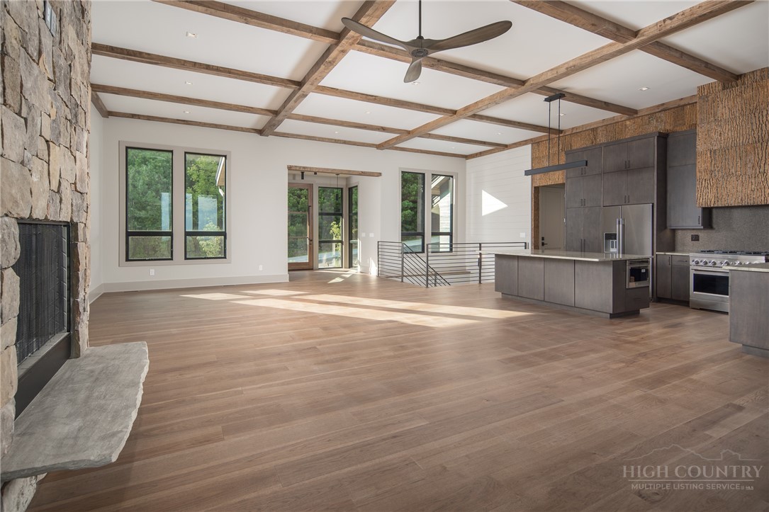 1181 Goldenrod Road Property Photo 3