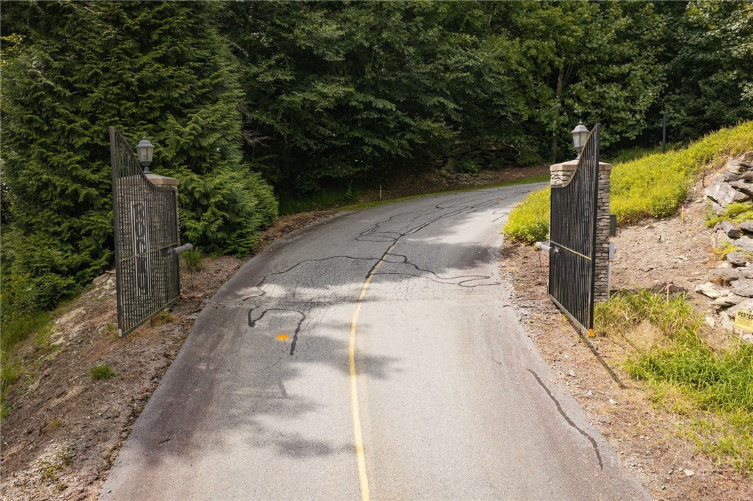 Lot 2 Fieldstone Heights Drive Property Photo 3