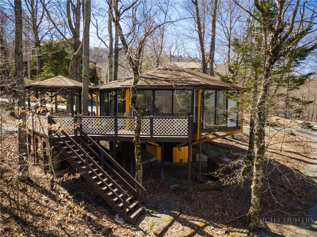 240 Birchwood Lane Property Photo 1