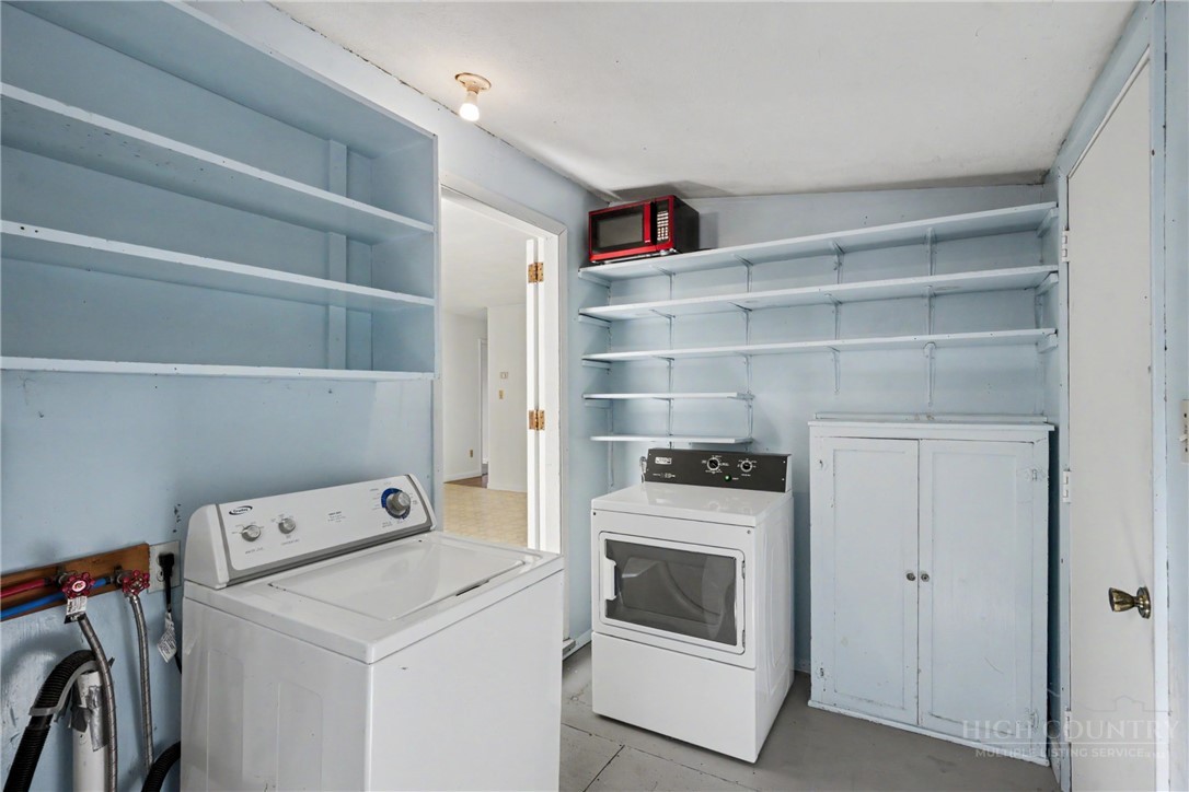 632 Queen Street Property Photo 16