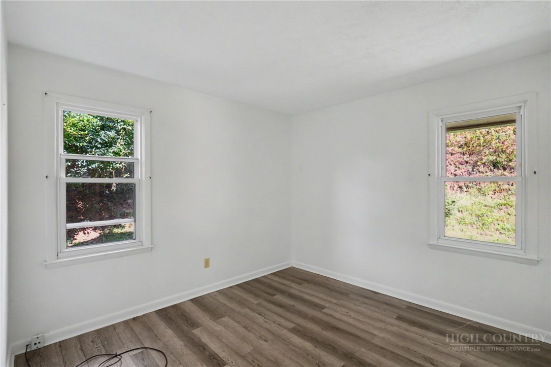 632 Queen Street Property Photo 25