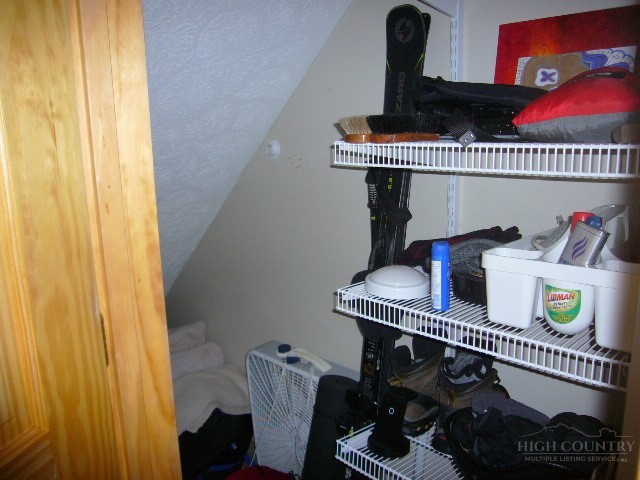 220 Northridge Road G-28 Property Photo 17