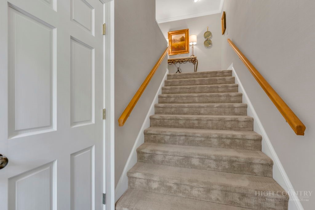 490 Clubhouse Drive C3 Property Photo 7