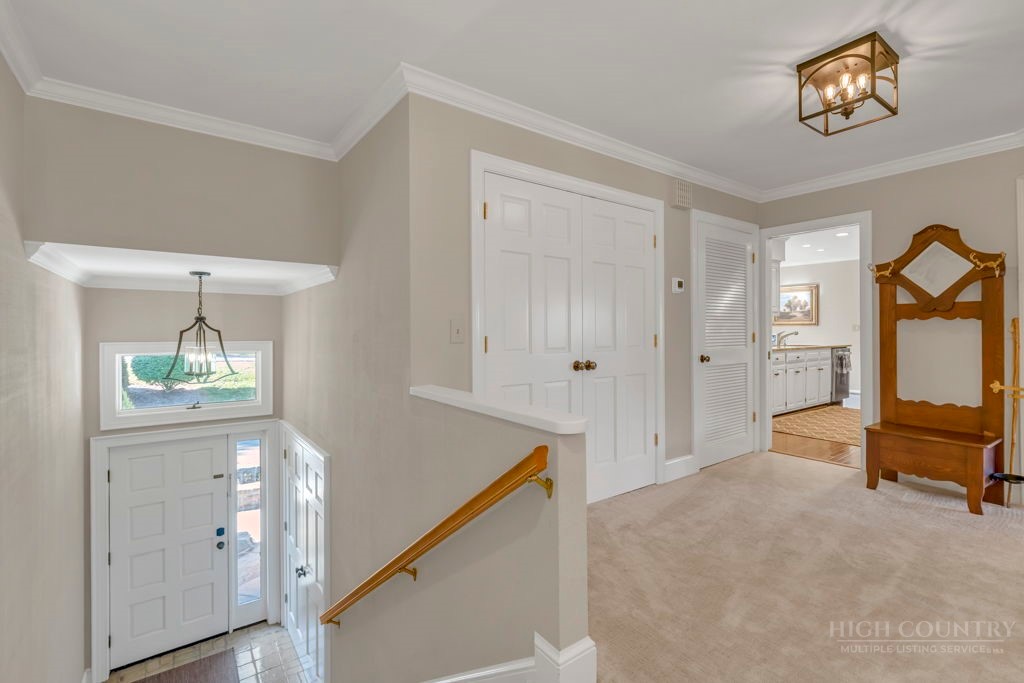 490 Clubhouse Drive C3 Property Photo 8