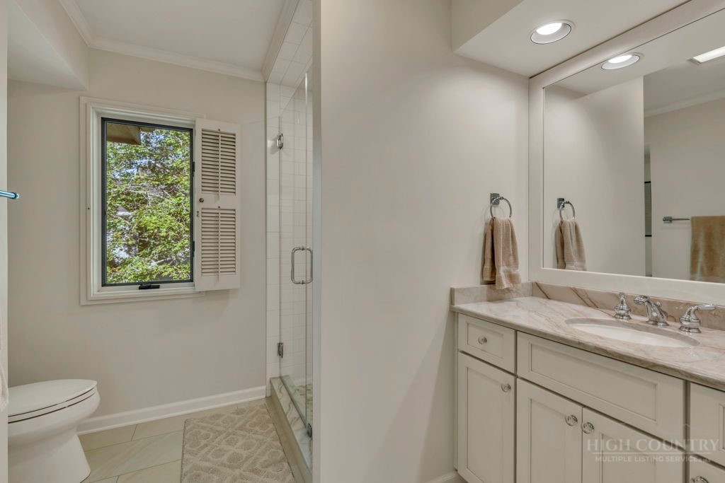 490 Clubhouse Drive C3 Property Photo 33