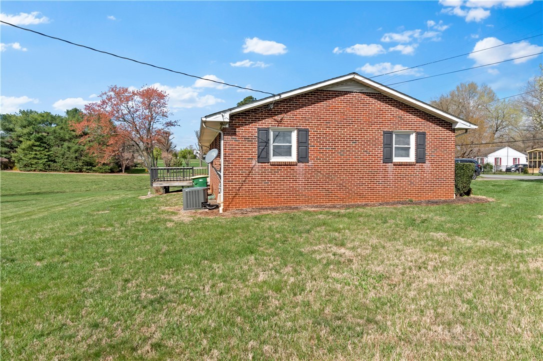 610 Nc 67 Highway Property Photo 26