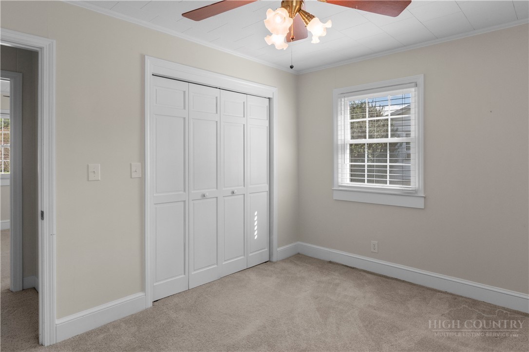 612 E Main Street Property Photo 16