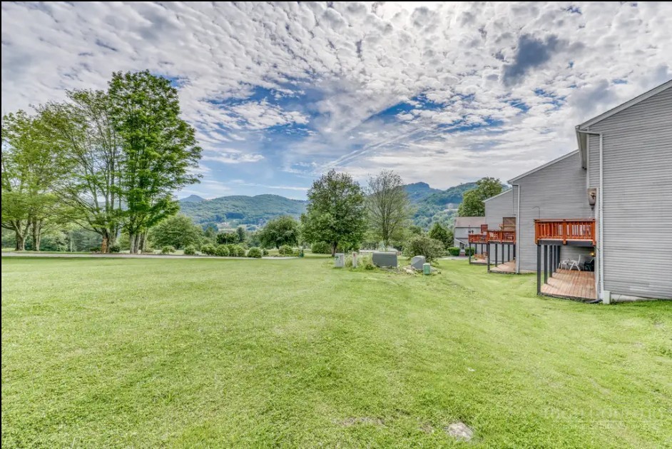 1040 Sugar Mountain Drive A5 Property Photo 3