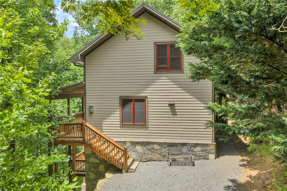 3947 Blackberry Crest Lane Property Photo 4