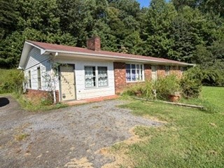 2101 Mt. Sinai Road Property Photo 1