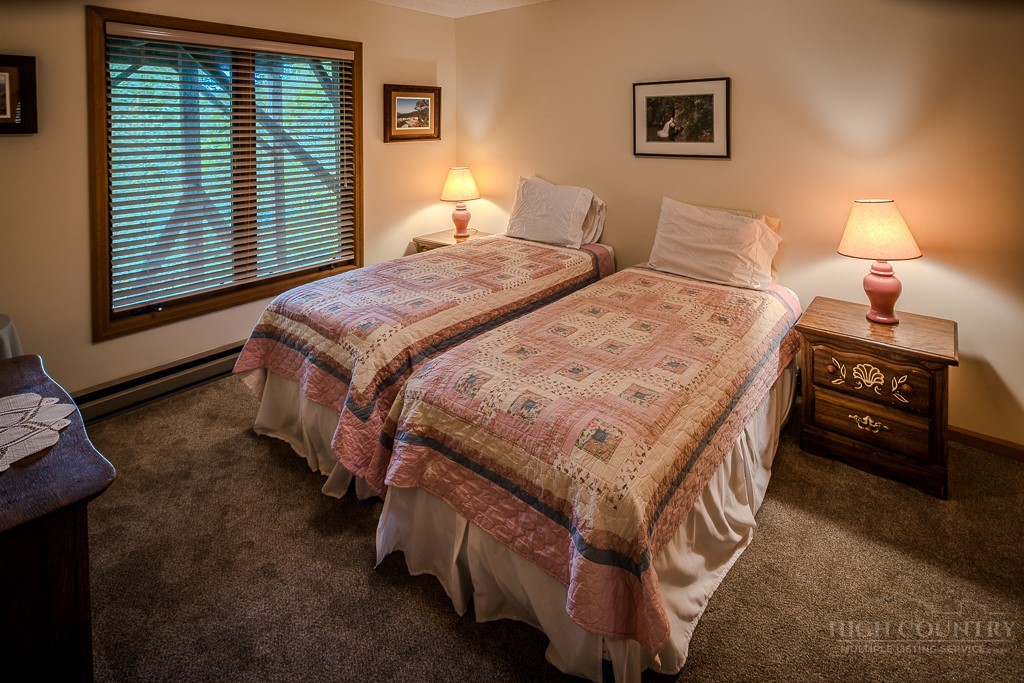 106 Grassy Gap Loop Road Property Photo 15