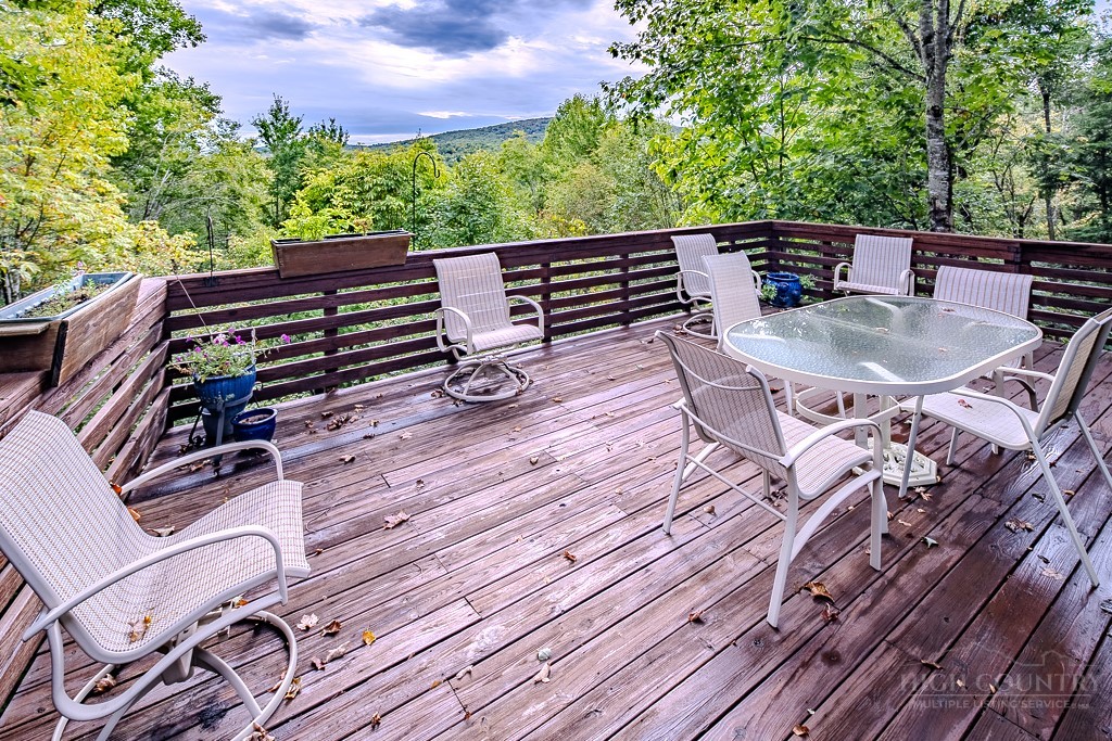 106 Grassy Gap Loop Road Property Photo 21