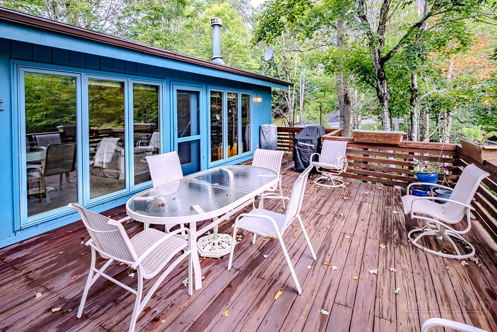 106 Grassy Gap Loop Road Property Photo 24