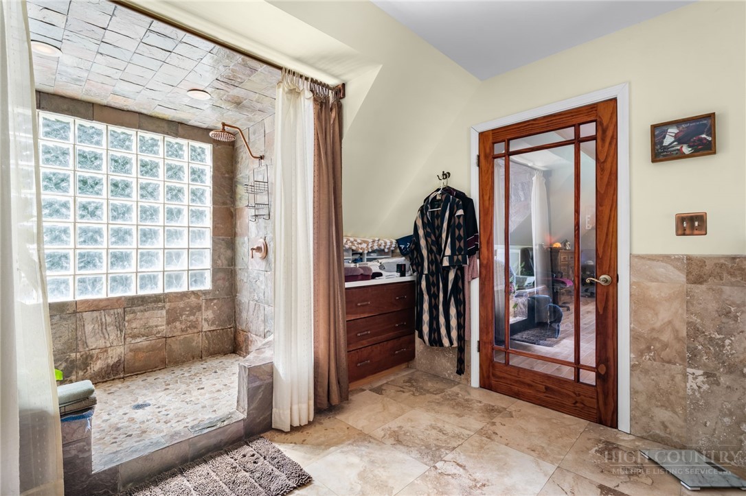 1056 Old Hampton Road Property Photo 29