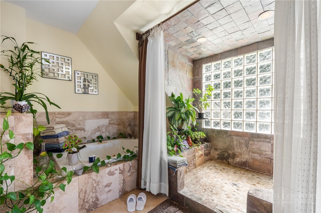 1056 Old Hampton Road Property Photo 34
