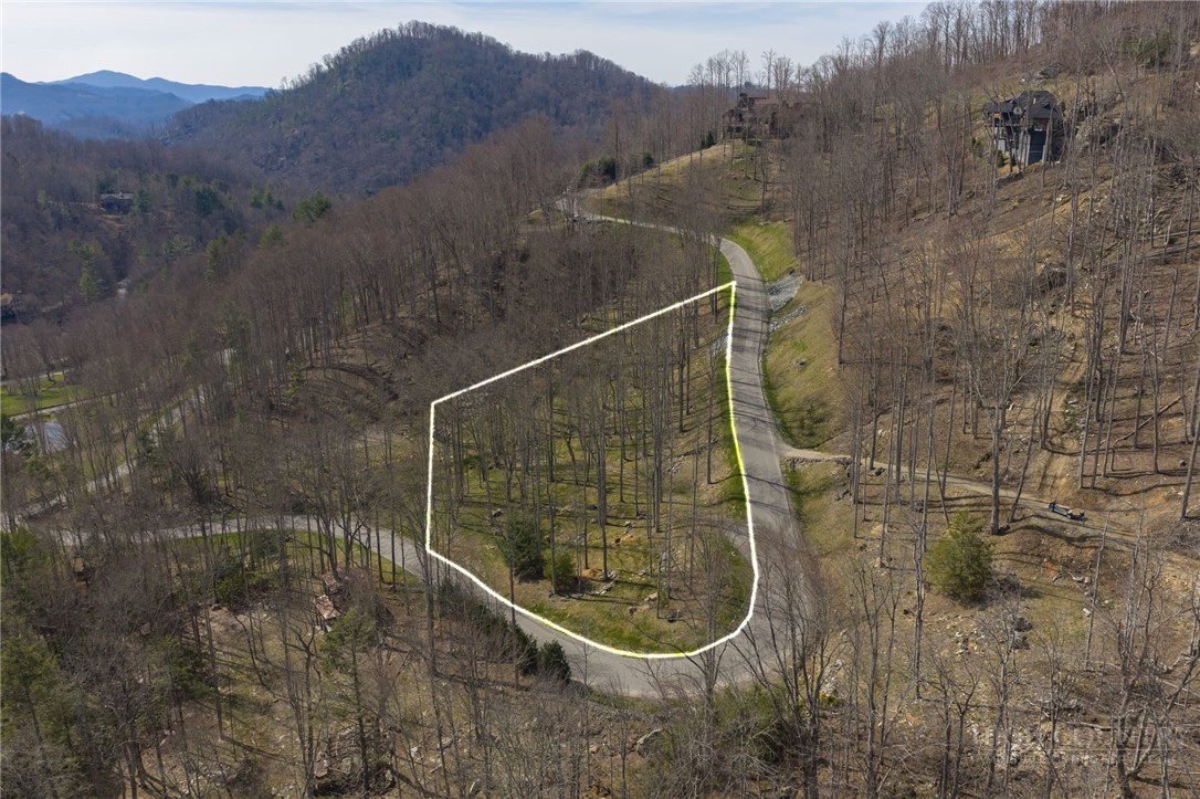 C15 Eagles Nest Trail Property Photo 3