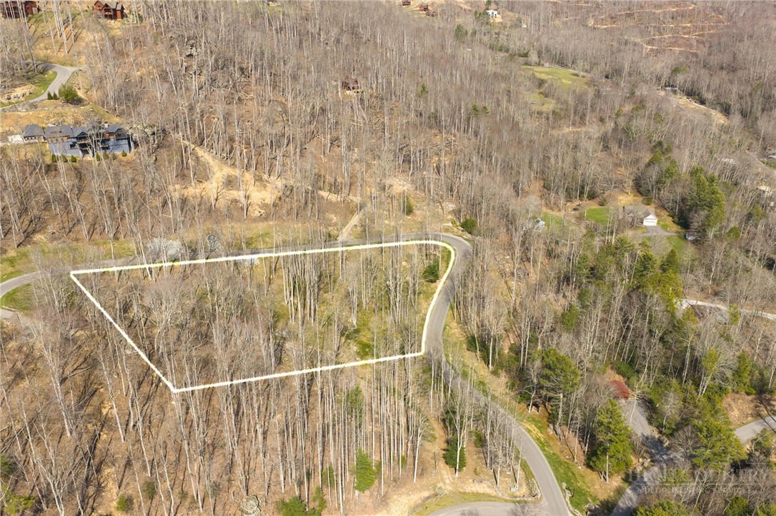 C15 Eagles Nest Trail Property Photo 9
