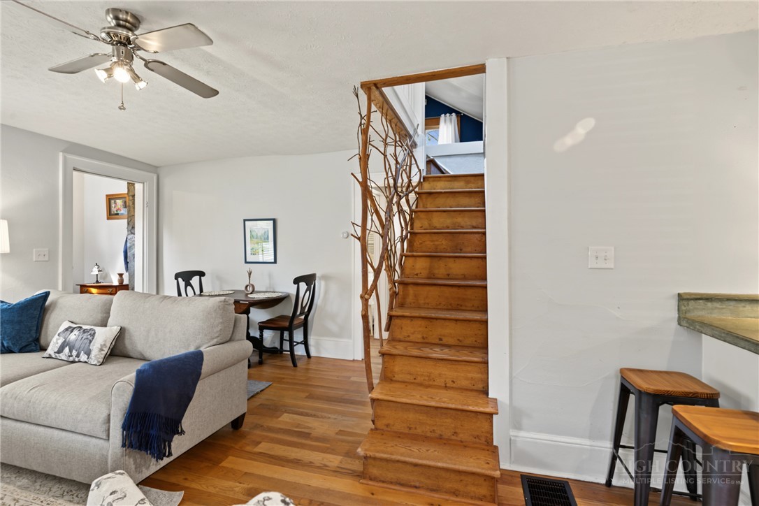 365 Grand Boulevard Property Photo 10