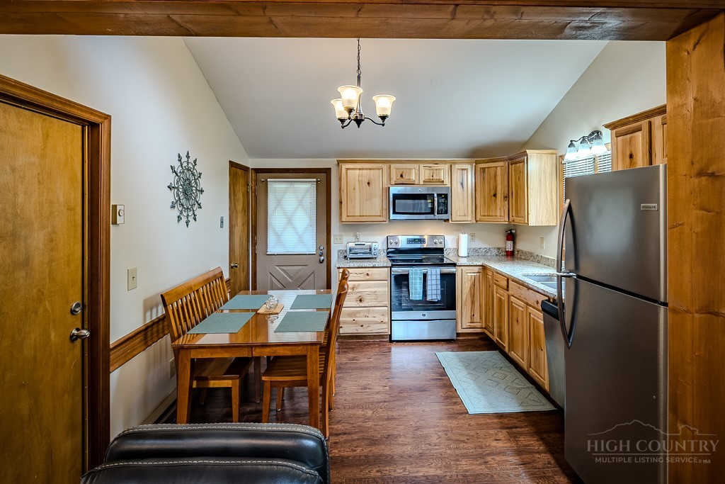 264542 Property Photo 12