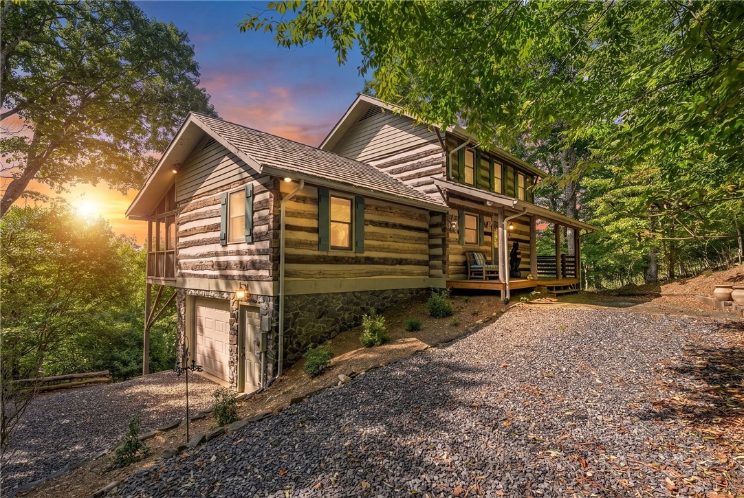 2100 Homestead Road Property Photo 1