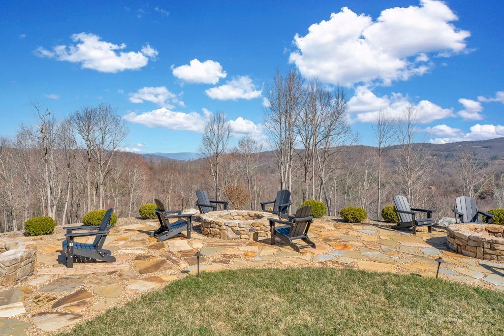 110 Blacksmith Court Property Photo 25