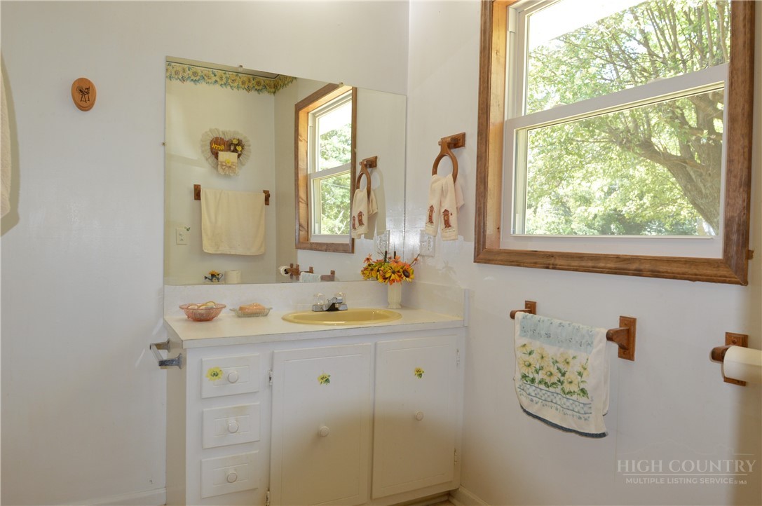 53 Parkview Drive Property Photo 42