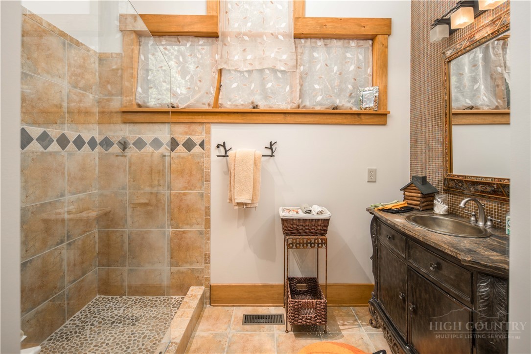 240 Topside Drive Property Photo 26