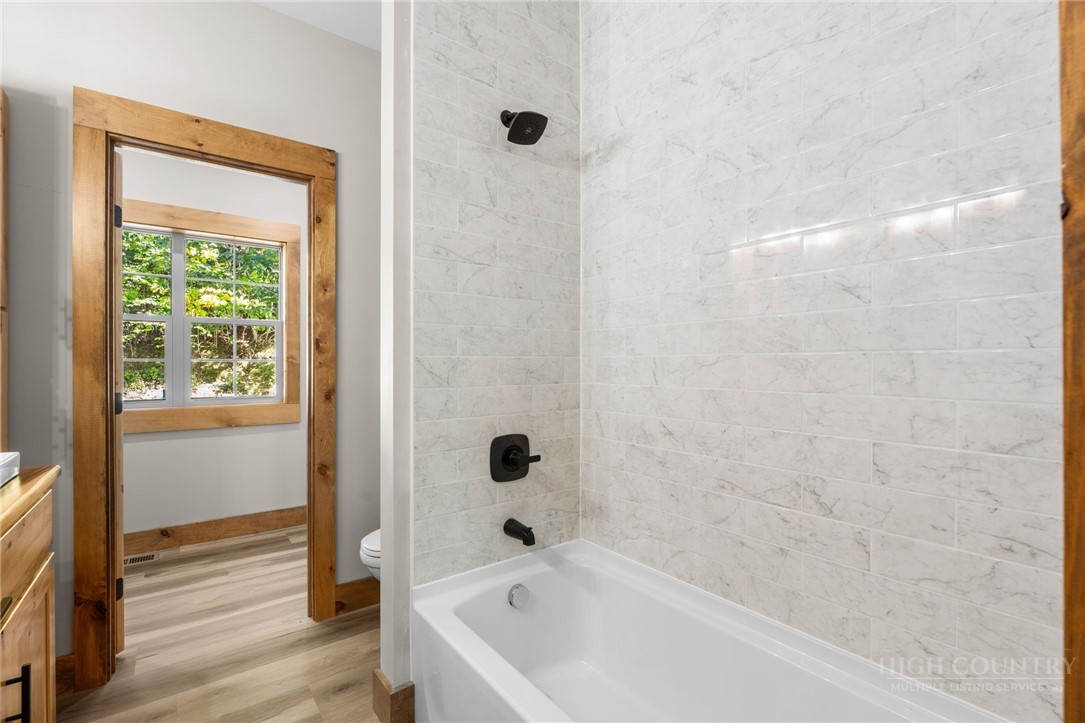 120 Aster Trail Property Photo 24
