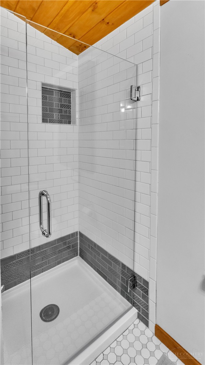 184 Raccoon Run Property Photo 22