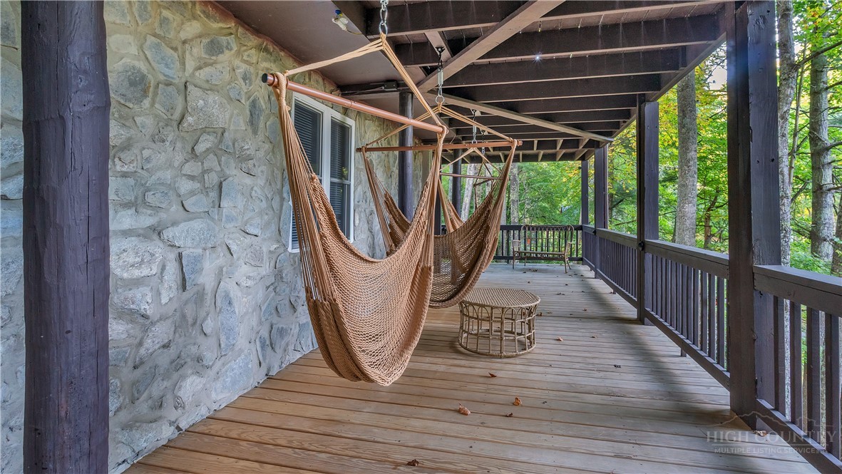 184 Raccoon Run Property Photo 25