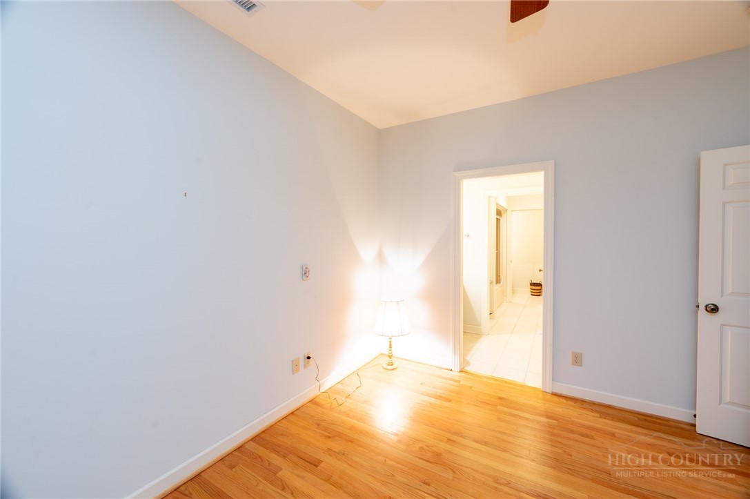 560 Greystone Drive Property Photo 26