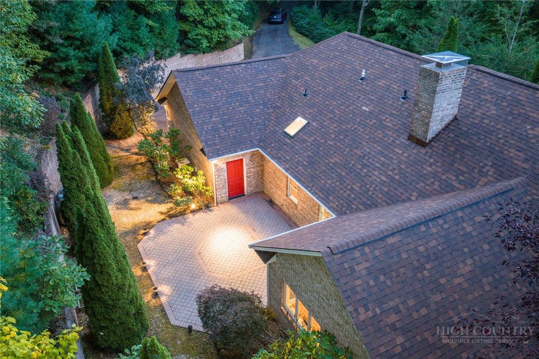 560 Greystone Drive Property Photo 34