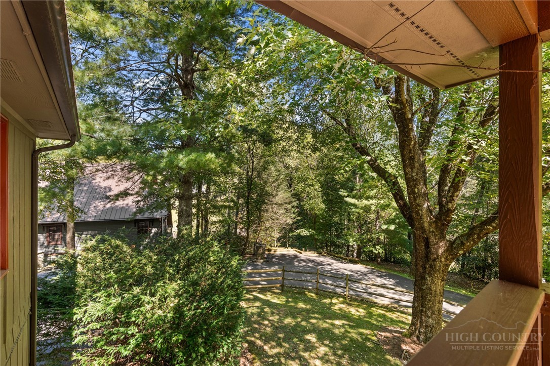 127 Foxwood Lane Property Photo 7