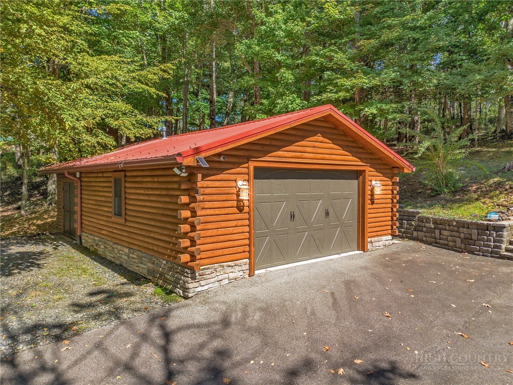 462 Savannah Drive Property Photo 6