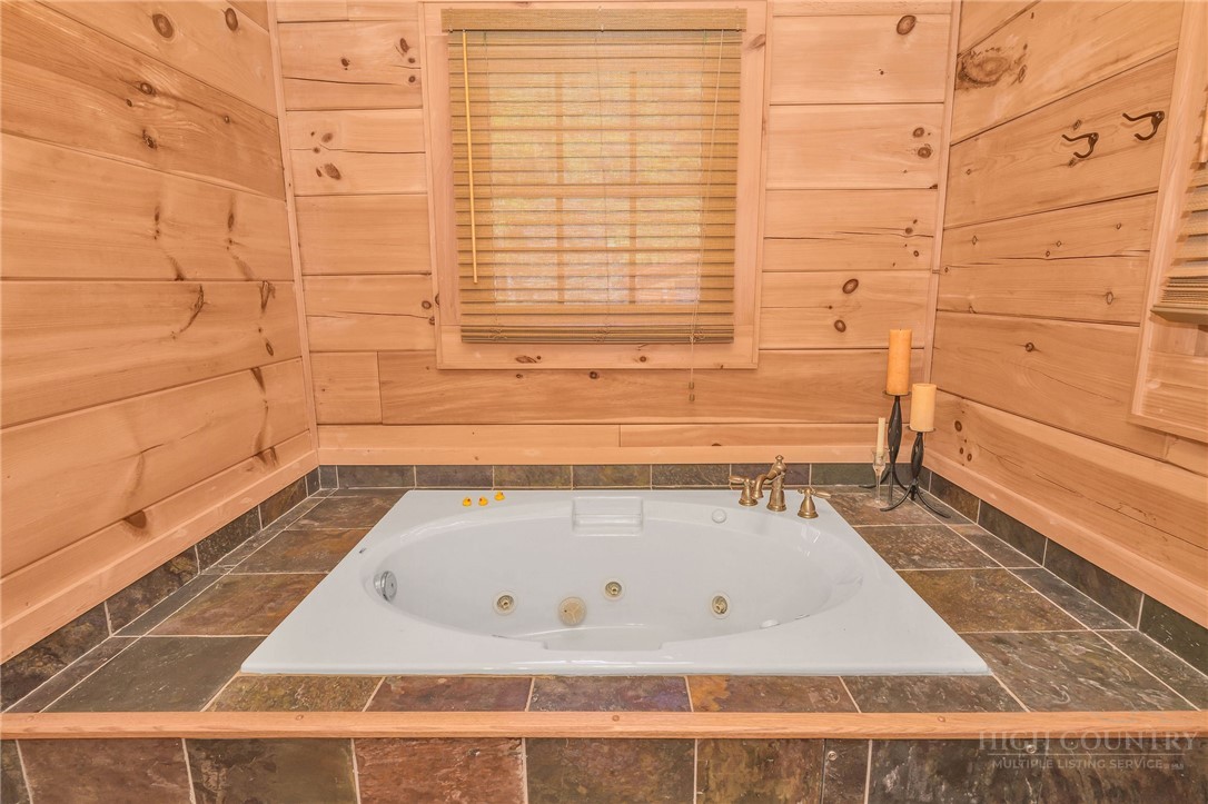 462 Savannah Drive Property Photo 24