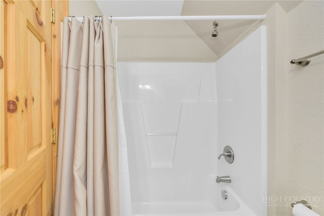 462 Savannah Drive Property Photo 32