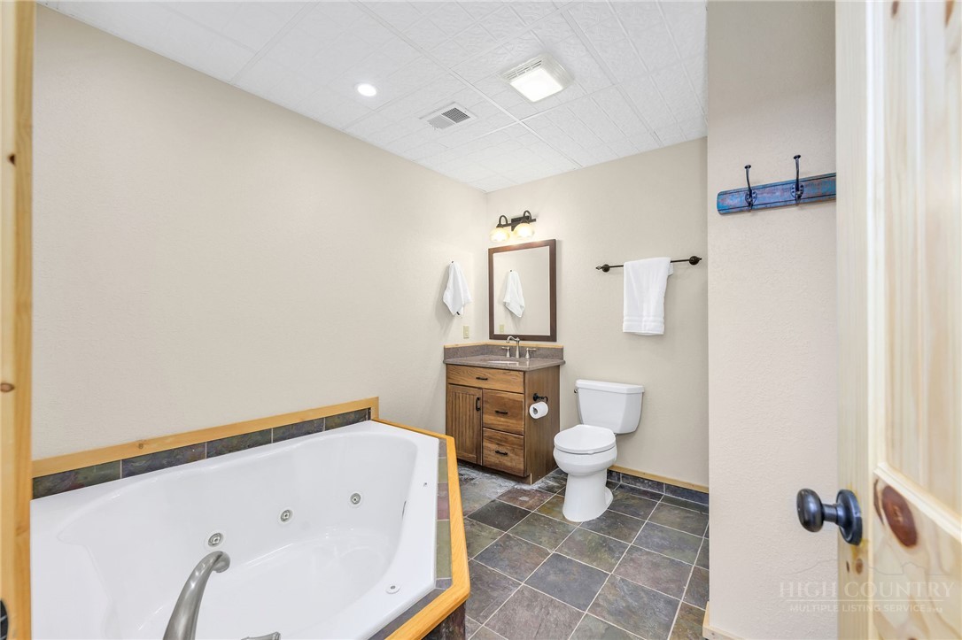 462 Savannah Drive Property Photo 40