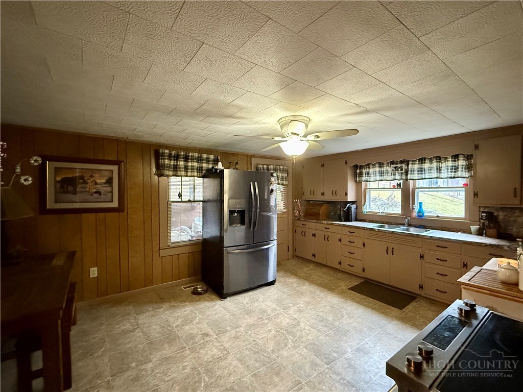1068 Laurel Branch Road Property Photo 6