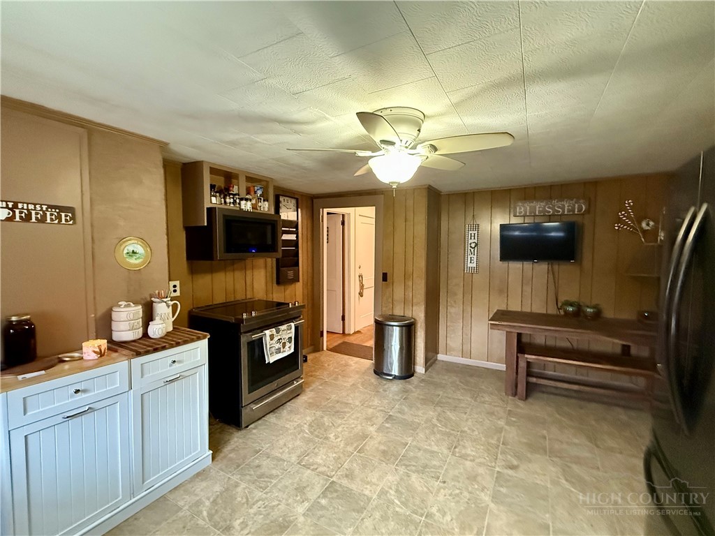 1068 Laurel Branch Road Property Photo 7