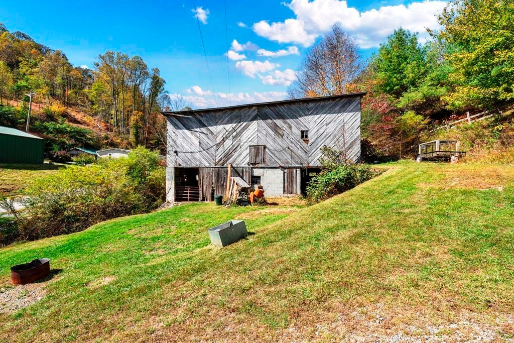 1068 Laurel Branch Road Property Photo 18
