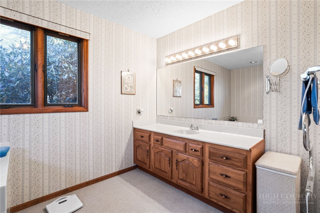 109 Foxgrape Hollow Road Property Photo 17